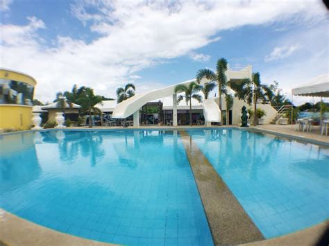 vigan hotels with a pool